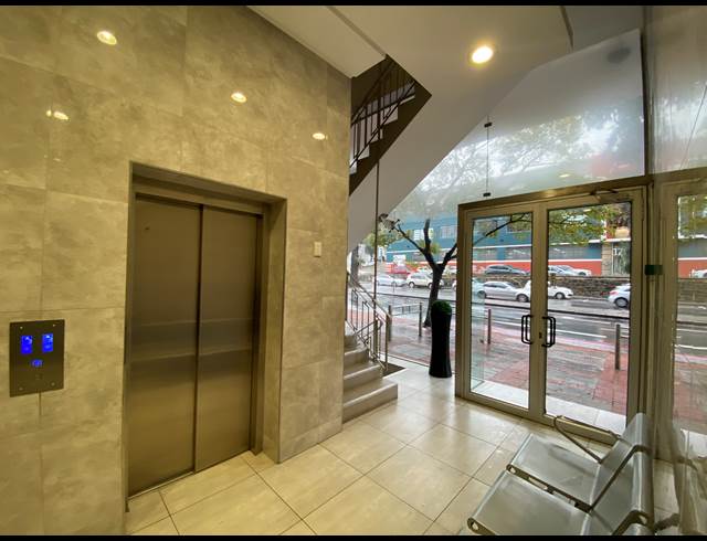 869M² OFFICE TO LET IN CAPE TOWN CITY CENTRE