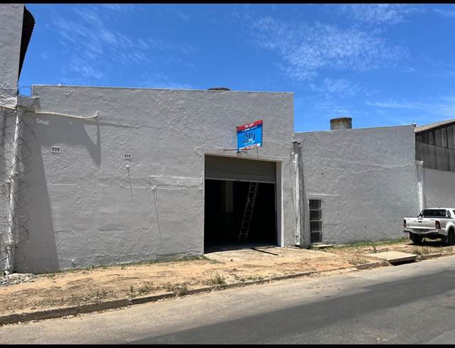 770M² WAREHOUSE TO LET IN PAARL CENTRAL
