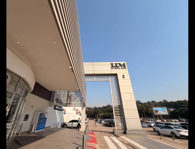 177M² OFFICE TO LET IN LA LUCIA RIDGE