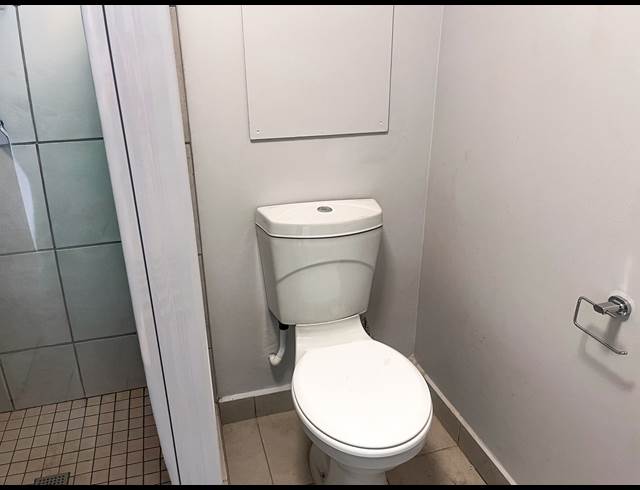 1 BEDROOM PROPERTY TO RENT IN HILLCREST CENTRAL