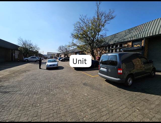 193M² WAREHOUSE TO LET IN CROWN