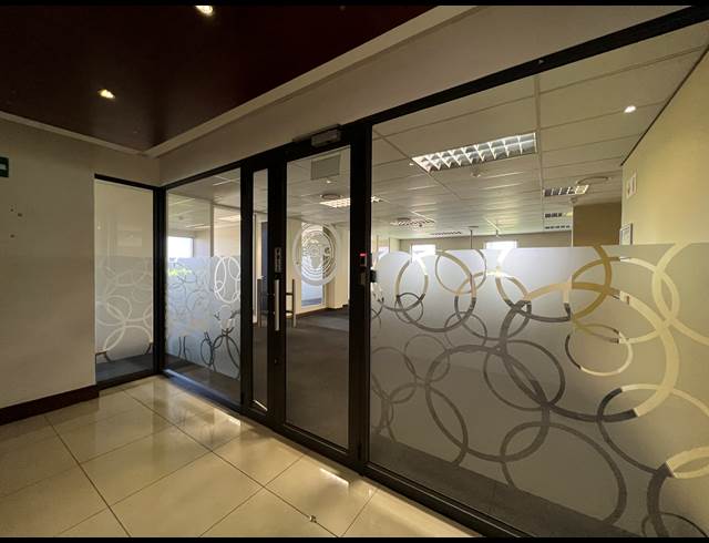432.40M² OFFICE TO LET IN HIGHVELD