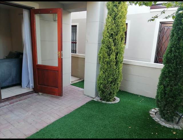 2 BEDROOM DUPLEX TO LET IN PARKLANDS NORTH