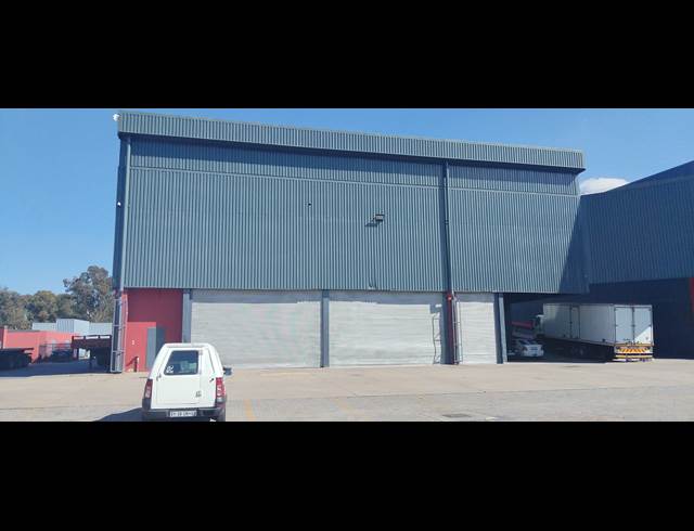 1,327M² WAREHOUSE TO LET IN CITY DEEP