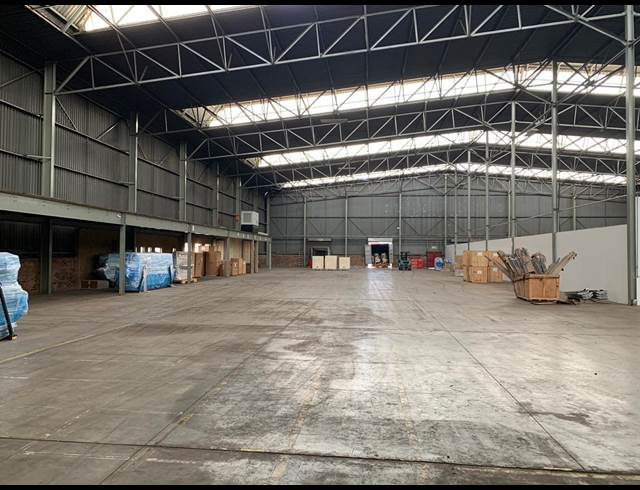5,000M² WAREHOUSE TO LET IN ALBERTON NORTH