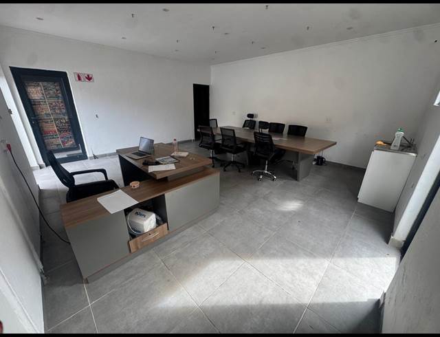 38M² OFFICE TO LET IN UMHLALI