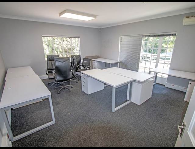 294M² OFFICE TO LET IN MELROSE ESTATE