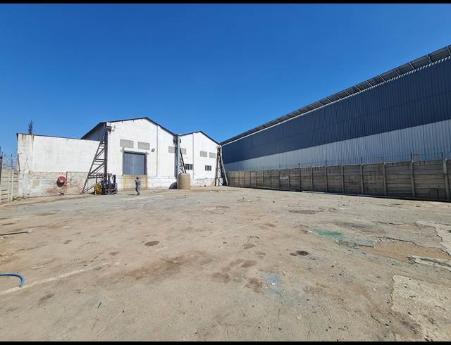 1,100M² WORKSHOP TO LET IN ELANDSFONTEIN