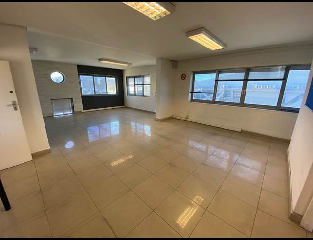 200M² OFFICE TO LET IN PAARDEN EILAND