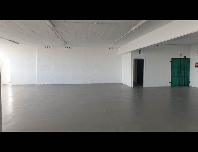 550M² OFFICE TO LET IN WOODSTOCK