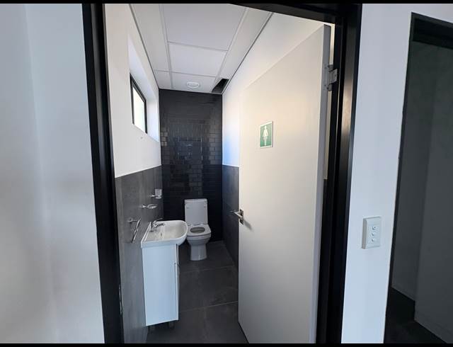 215M² OFFICE TO LET IN CAPE TOWN CITY CENTRE