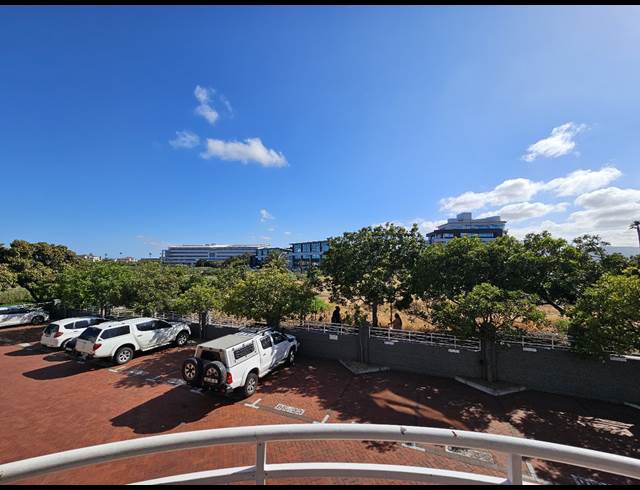 352M² OFFICE TO LET IN CENTURY CITY