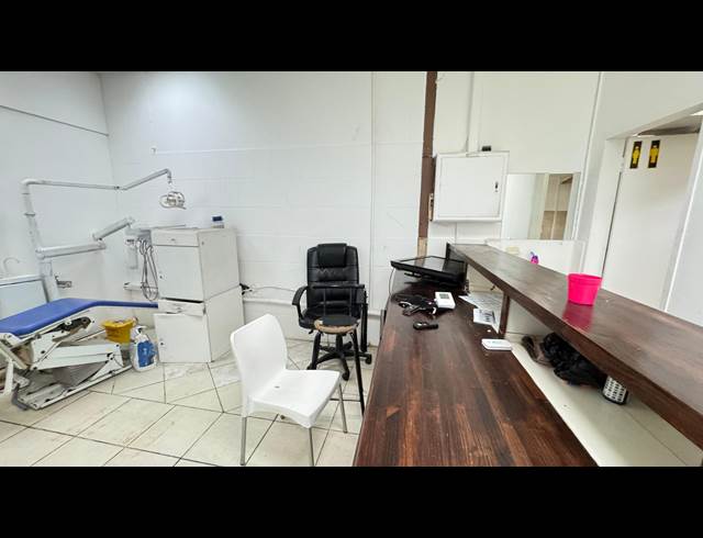 80M² OFFICE TO LET IN LA ROCHELLE