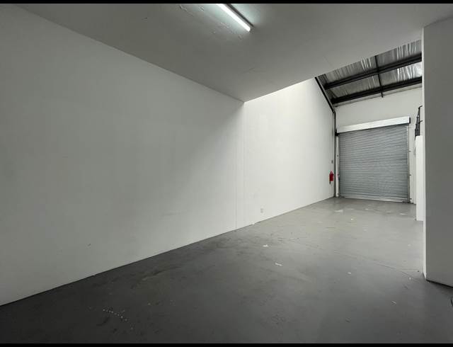 147M² WAREHOUSE TO LET IN BARBEQUE DOWNS