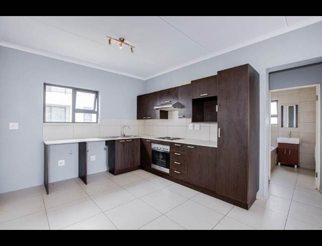 2 BEDROOM APARTMENT RENTED IN FOURWAYS