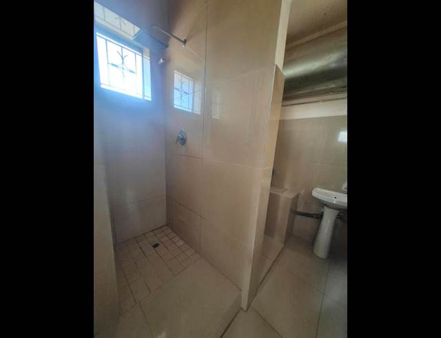 5 BEDROOM PROPERTY TO RENT IN OVERPORT