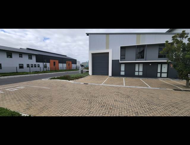 314M² WAREHOUSE TO LET IN RIVERGATE
