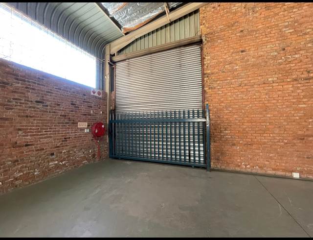 450M² WAREHOUSE TO LET IN HALFWAY HOUSE