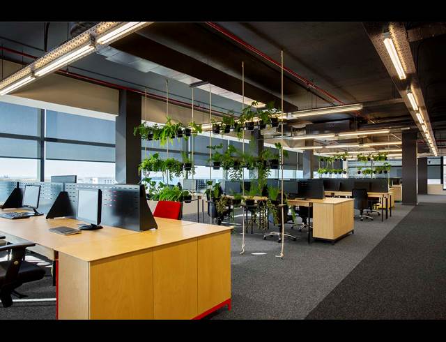 870M² OFFICE TO LET IN SEA POINT