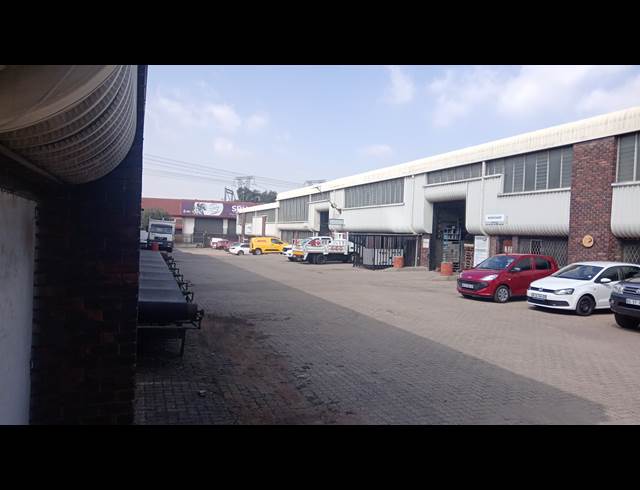 860M² WAREHOUSE TO LET IN SELBY