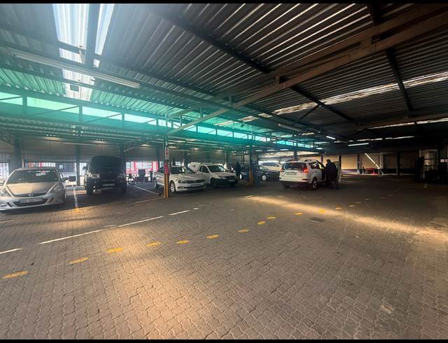 750M² WAREHOUSE TO LET IN DELAREY