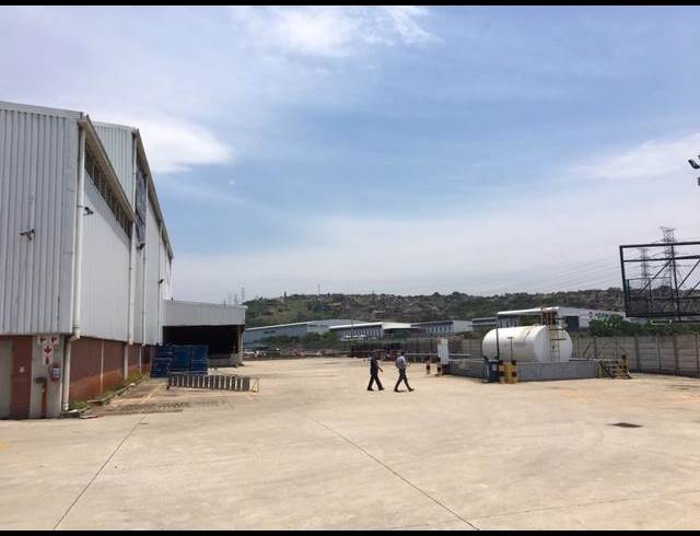 3,578M² WAREHOUSE TO LET IN RIVERHORSE VALLEY