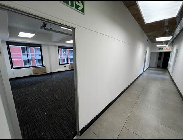 695M² OFFICE TO LET IN CAPE TOWN CITY CENTRE