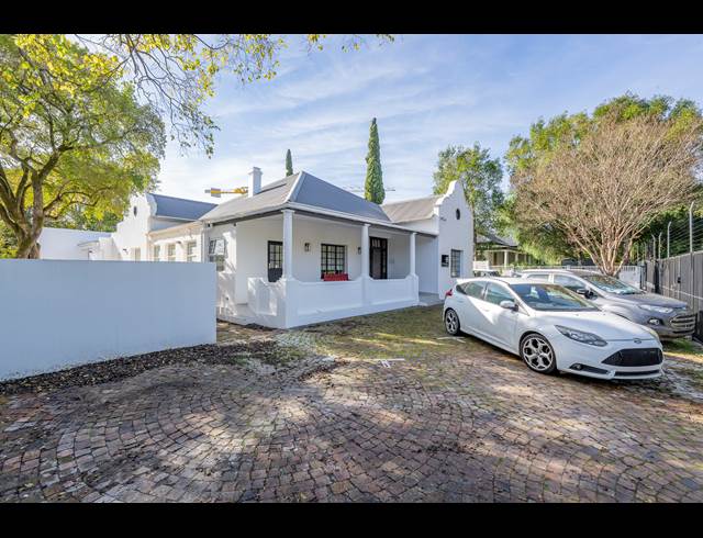 1 BEDROOM PROPERTY TO RENT IN STELLENBOSCH CENTRAL