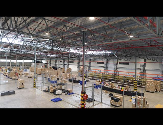 10,000M² WAREHOUSE TO LET IN RIVERHORSE VALLEY