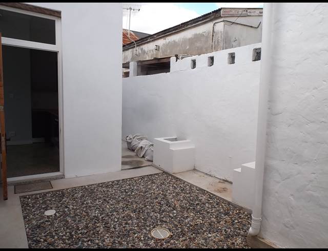 2 bed property to rent in OBSERVATORY