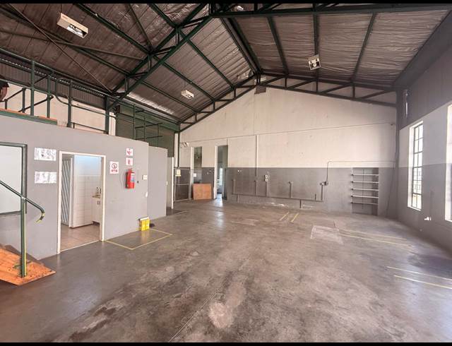 500M² WAREHOUSE TO LET IN MOREHILL