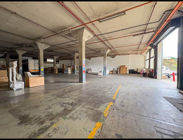 773M² WAREHOUSE TO LET IN NEW GERMANY