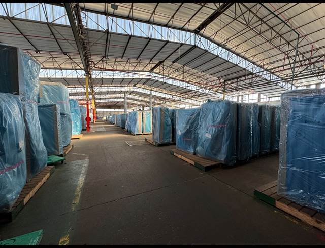 19,369M² WAREHOUSE TO LET IN STORMILL