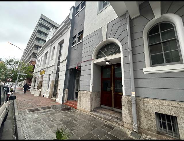 300M² OFFICE TO LET IN CAPE TOWN CITY CENTRE