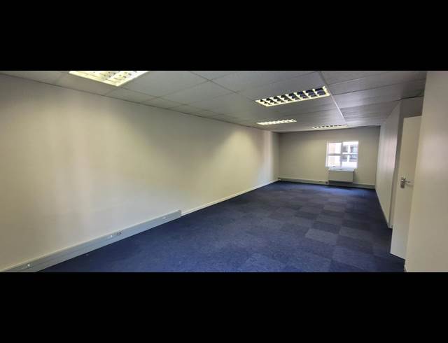 1,430M² OFFICE TO LET IN NELSPRUIT CENTRAL