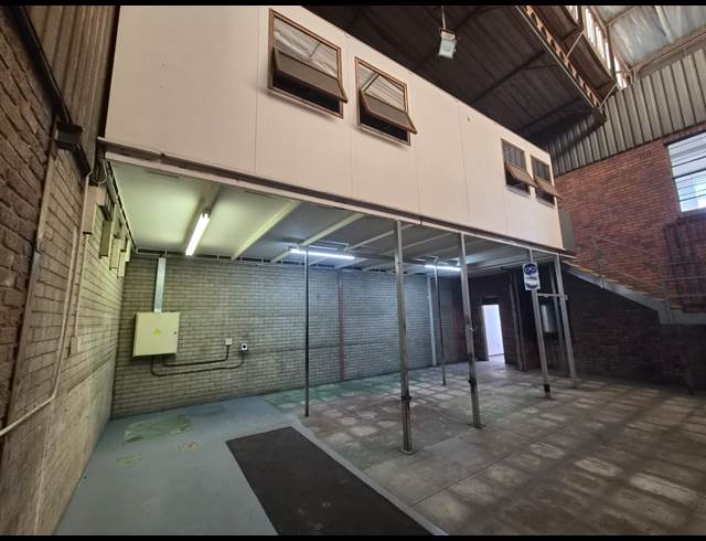 265M² WAREHOUSE TO LET IN WADEVILLE