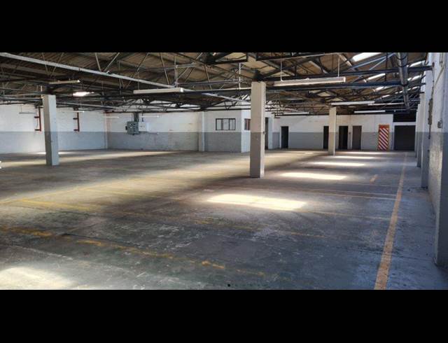 1,335M² WAREHOUSE TO LET IN NDABENI