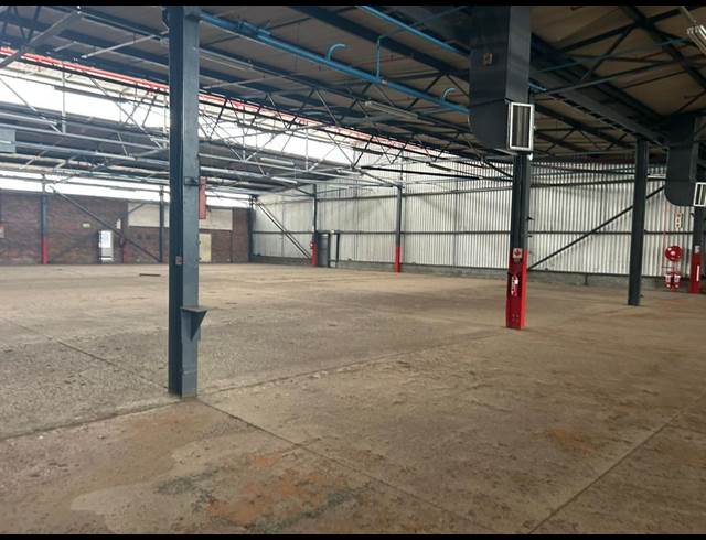 17,000M² WAREHOUSE TO LET IN ANDERBOLT