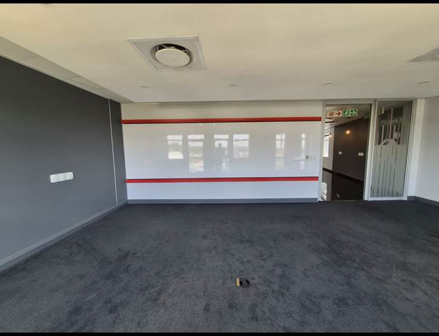 423M² OFFICE TO LET IN SANDTON CENTRAL