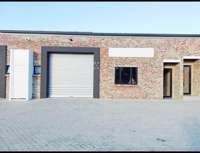 105M² WAREHOUSE RENTED IN FAIRVIEW