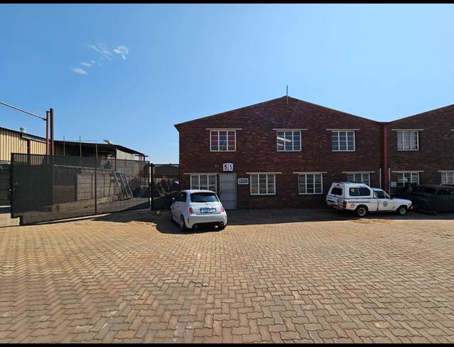 264M² FACTORY TO LET IN ANDERBOLT