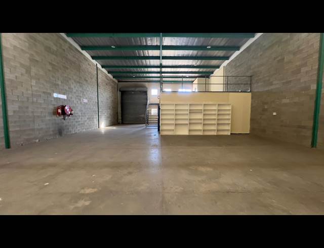 265.68M² WAREHOUSE TO LET IN DRIEHOEK