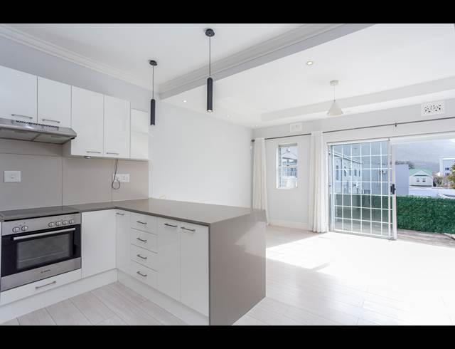 2 BEDROOM APARTMENT RENTED IN CLAREMONT UPPER