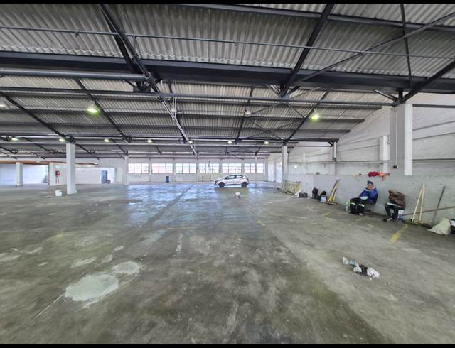 2,838M² WAREHOUSE TO LET IN PAARDEN EILAND