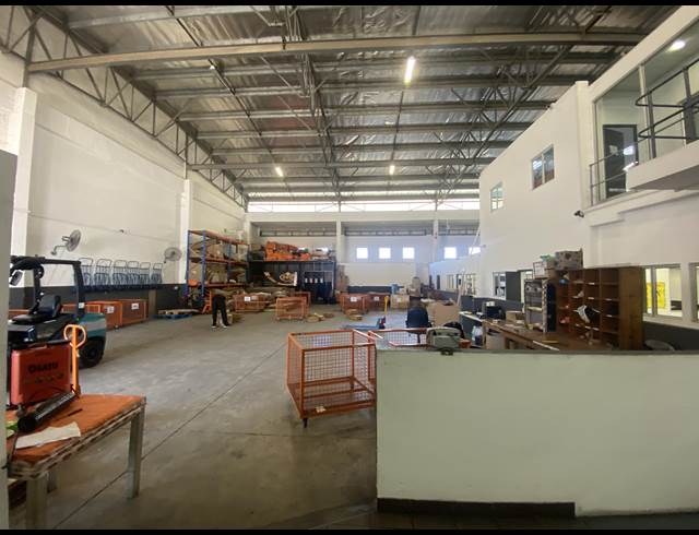 820M² WAREHOUSE TO LET IN RIVERHORSE VALLEY