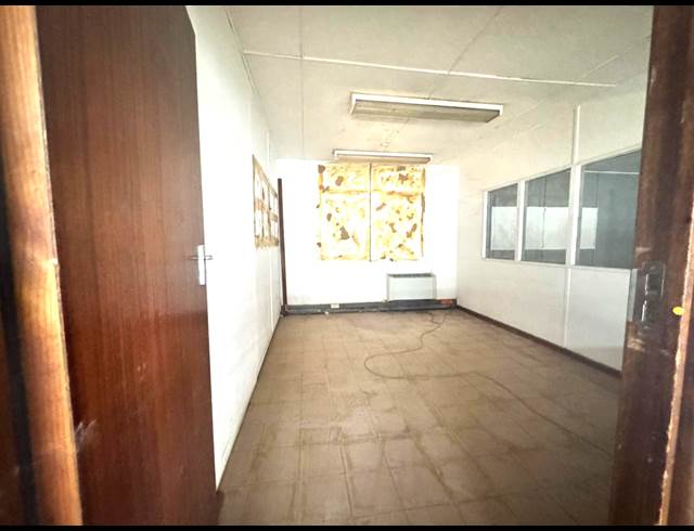 1,072M² WAREHOUSE TO LET IN TONGAAT INDUSTRIAL