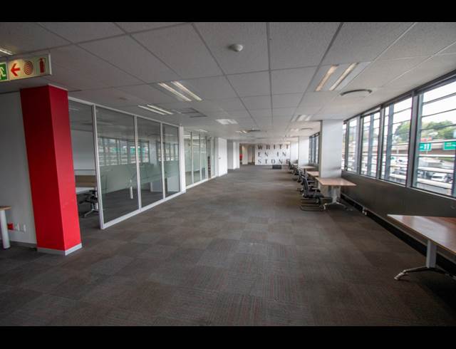 1,388M² OFFICE TO LET IN SANDTON CENTRAL