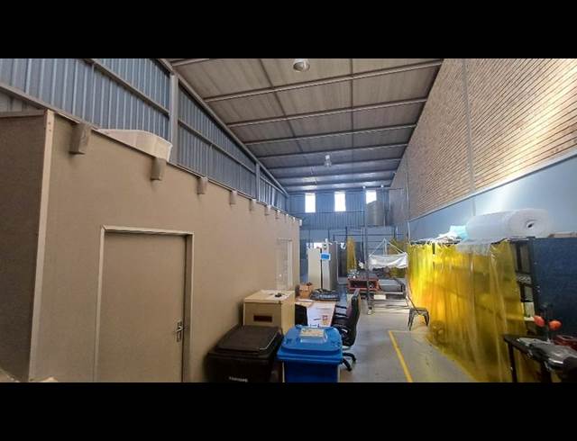 INDUSTRIAL PROPERTY TO RENT IN HENNOPSPARK