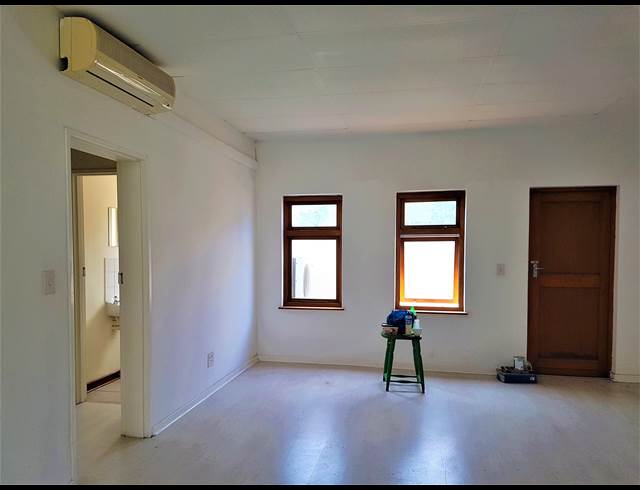 OFFICE PROPERTY TO RENT IN BEACH ESTATE