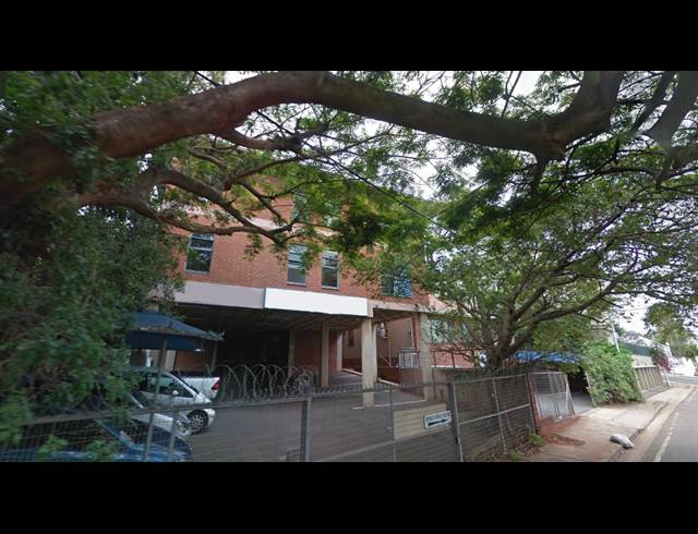 68M² OFFICE TO LET IN ESSENWOOD